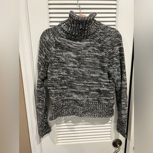 Banana Republic Turtleneck size S